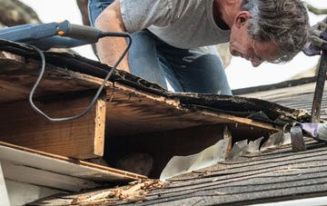 common causes of Pontllyfni fascia damage