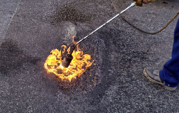 Pontllyfni flat roofing repairs