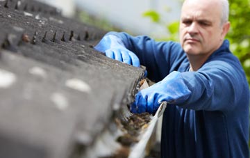 cleaning and inspecting Pontllyfni roofs